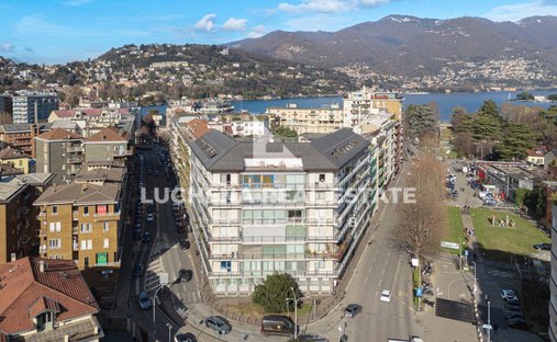 Apartment in Western Lake Center, Como, Lombardy 1