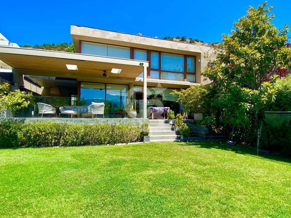House in Lo Barnechea, Santiago Metropolitan Region, Chile 2 - 17301091