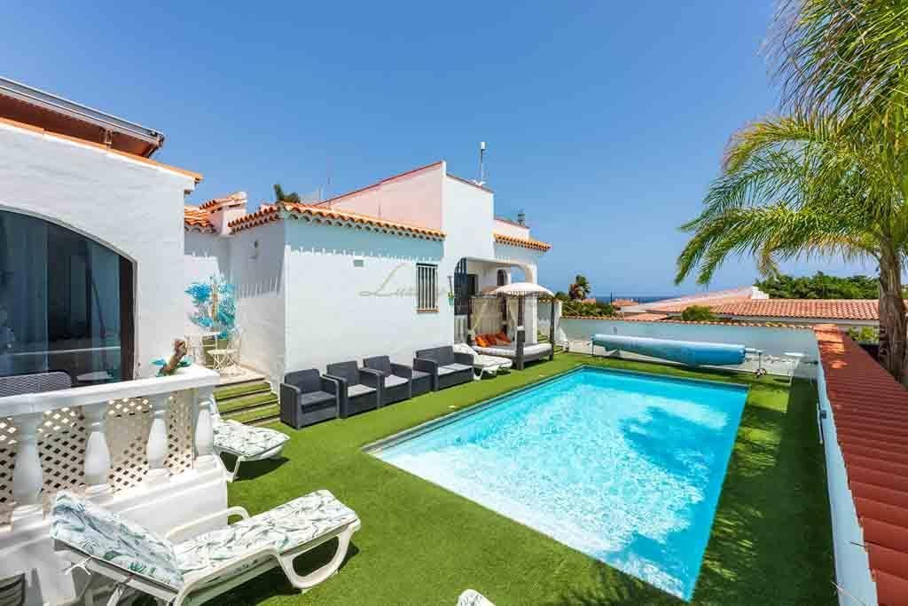 Villa in San Miguel de Abona, Canary Islands, Spain 1 - 17301426
