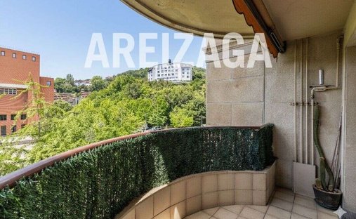 Wohnung in Mendebaldea, Donostia-San Sebastián, Spanien 1