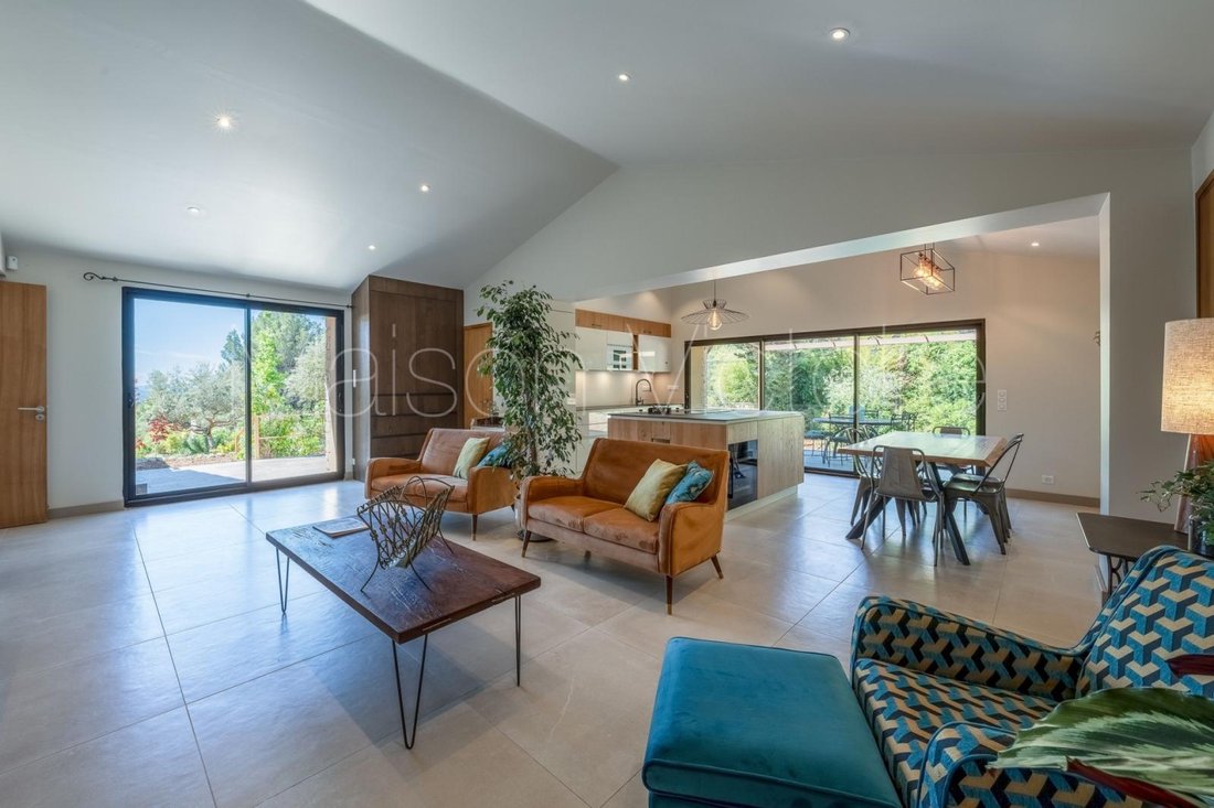 House in Saumane-de-Vaucluse, Provence-Alpes-Côte d'Azur, France 2 - 17303234