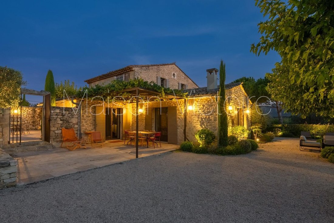 House in Gordes, Provence-Alpes-Côte d'Azur, France 3 - 17303101