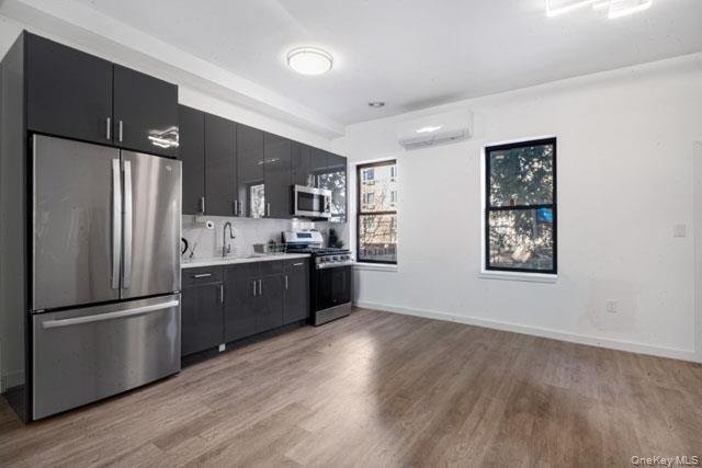 House in New York, New York, United States 4 - 17303939