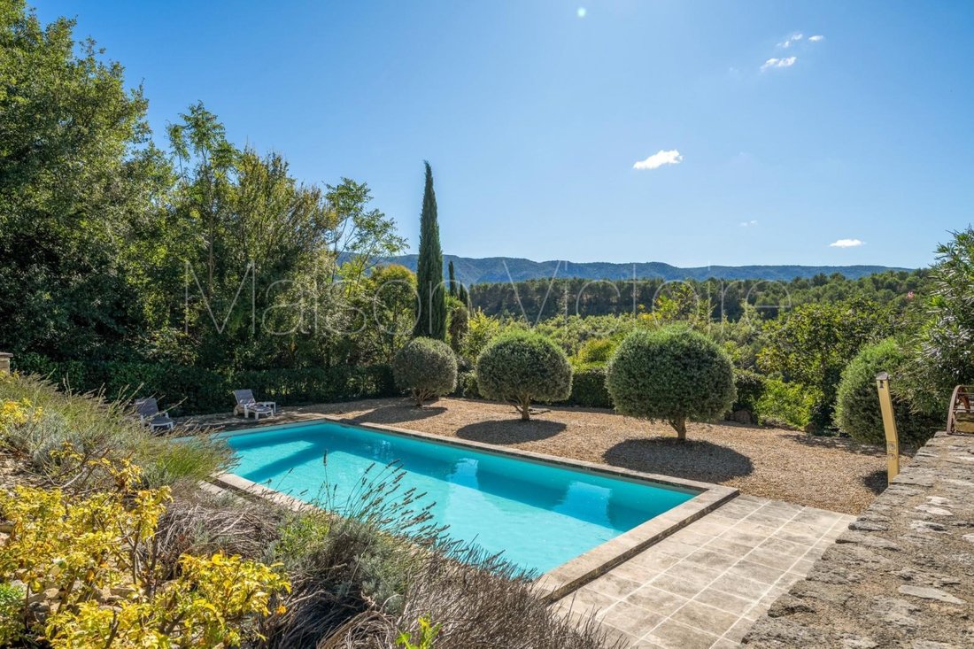 House in Ménerbes, Provence-Alpes-Côte d'Azur, France 3 - 17303145