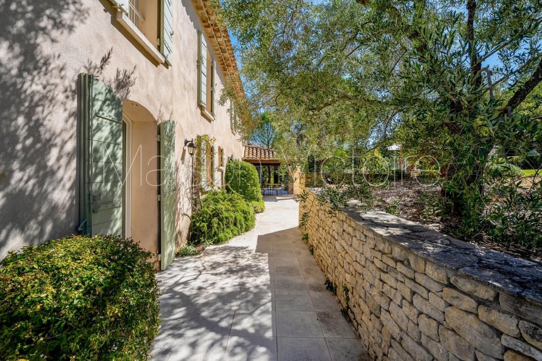 House in Bonnieux, Provence-Alpes-Côte d'Azur, France 4 - 17303085