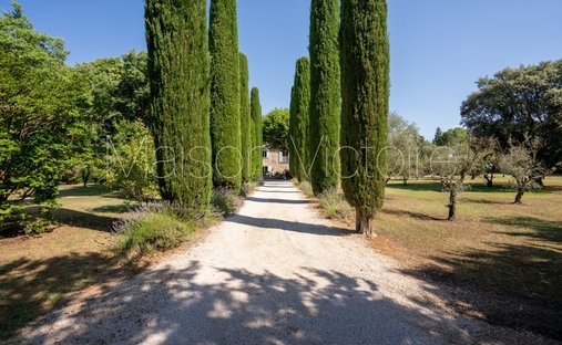 House in Taillades, Provence-Alpes-Côte d'Azur, France 1