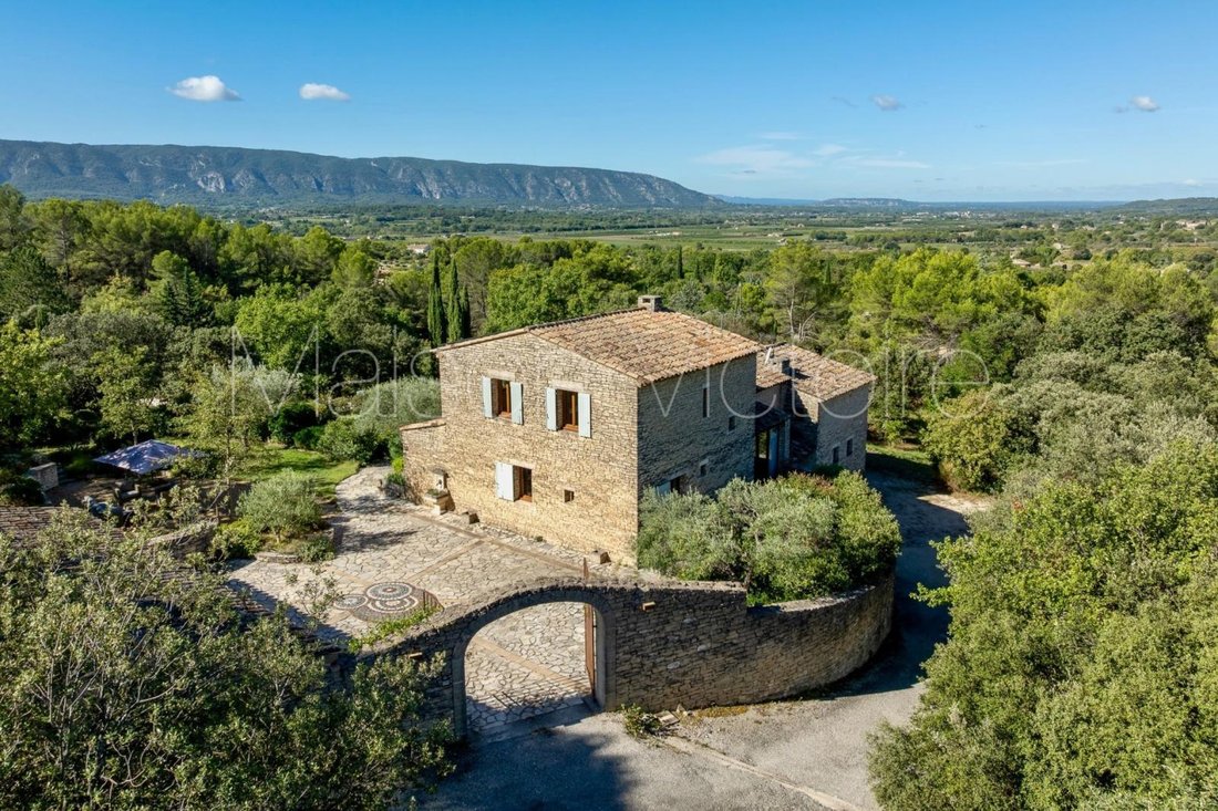 House in Goult, Provence-Alpes-Côte d'Azur, France 2 - 17303040