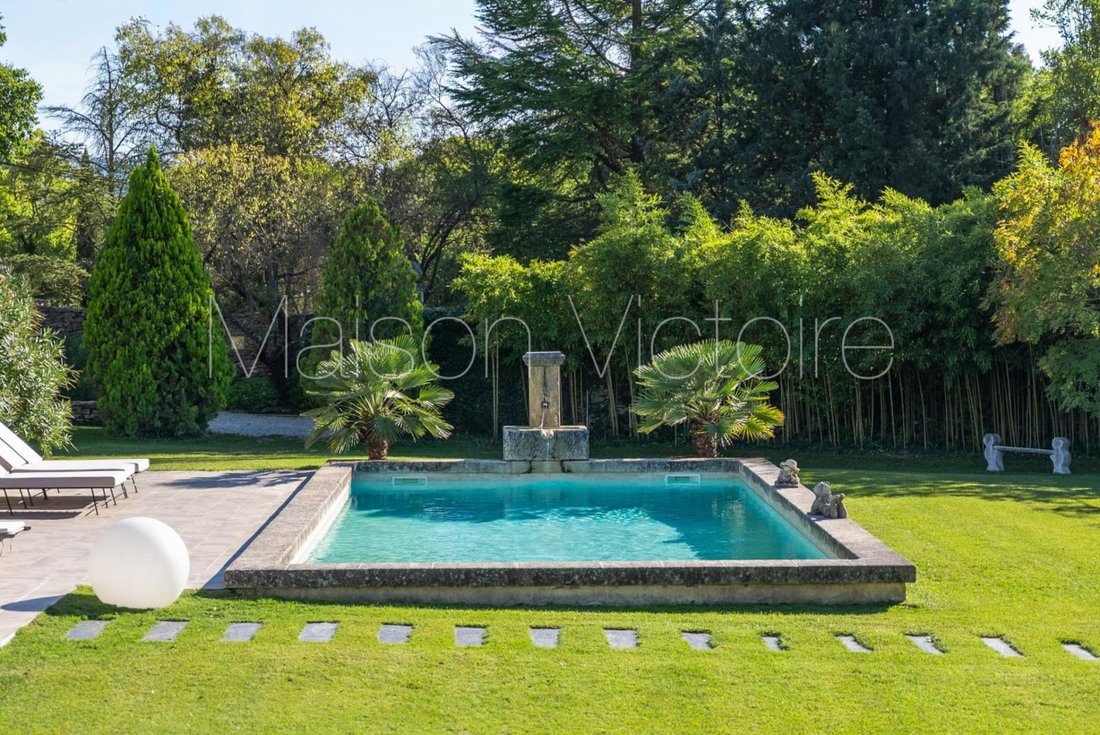 House in Gordes, Provence-Alpes-Côte d'Azur, France 5 - 17303109