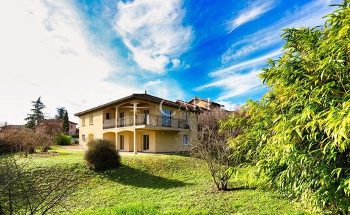 Villa in Genas, Auvergne-Rhône-Alpes, France 1