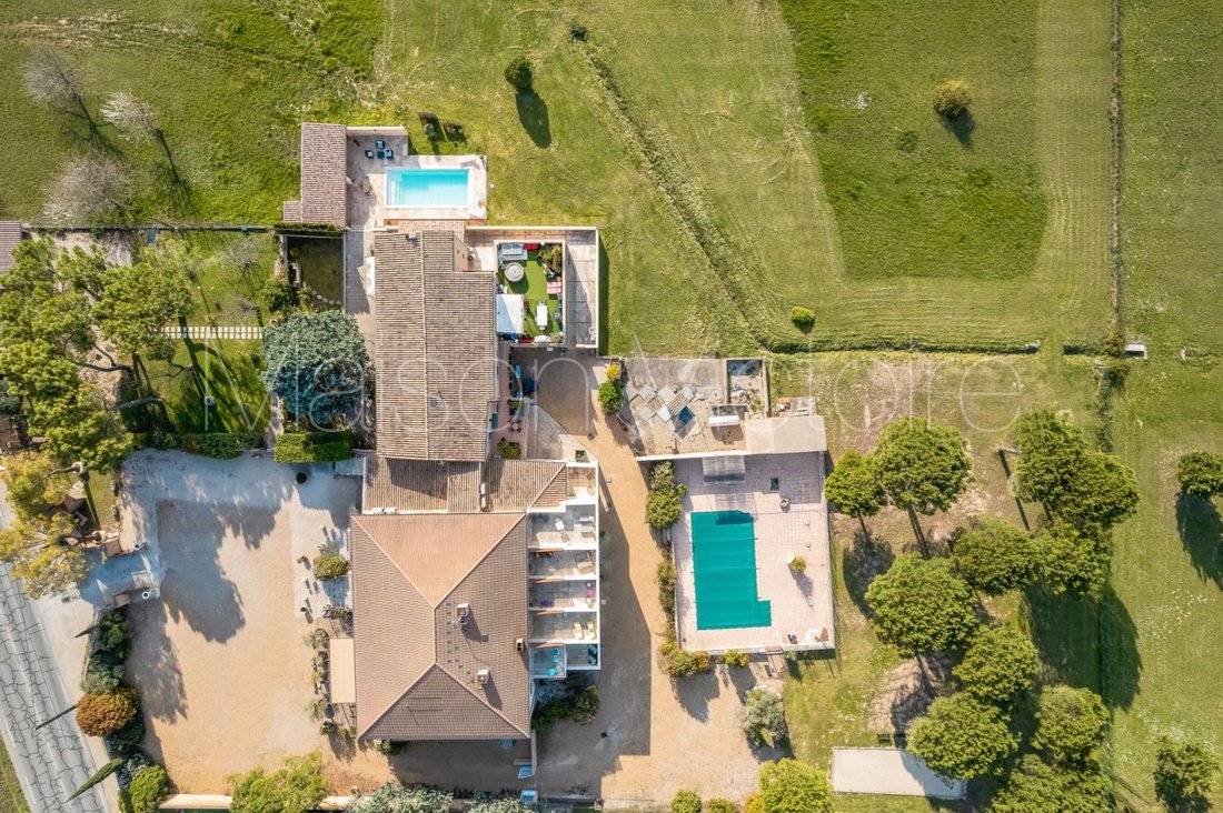 House in Centre Nord, Apt, France 2 - 17303126