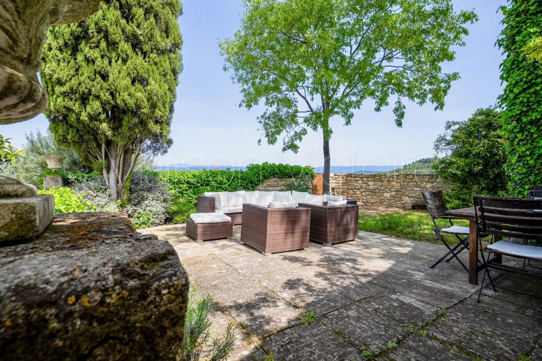 House in Ménerbes, Provence-Alpes-Côte d'Azur, France 5 - 17303174