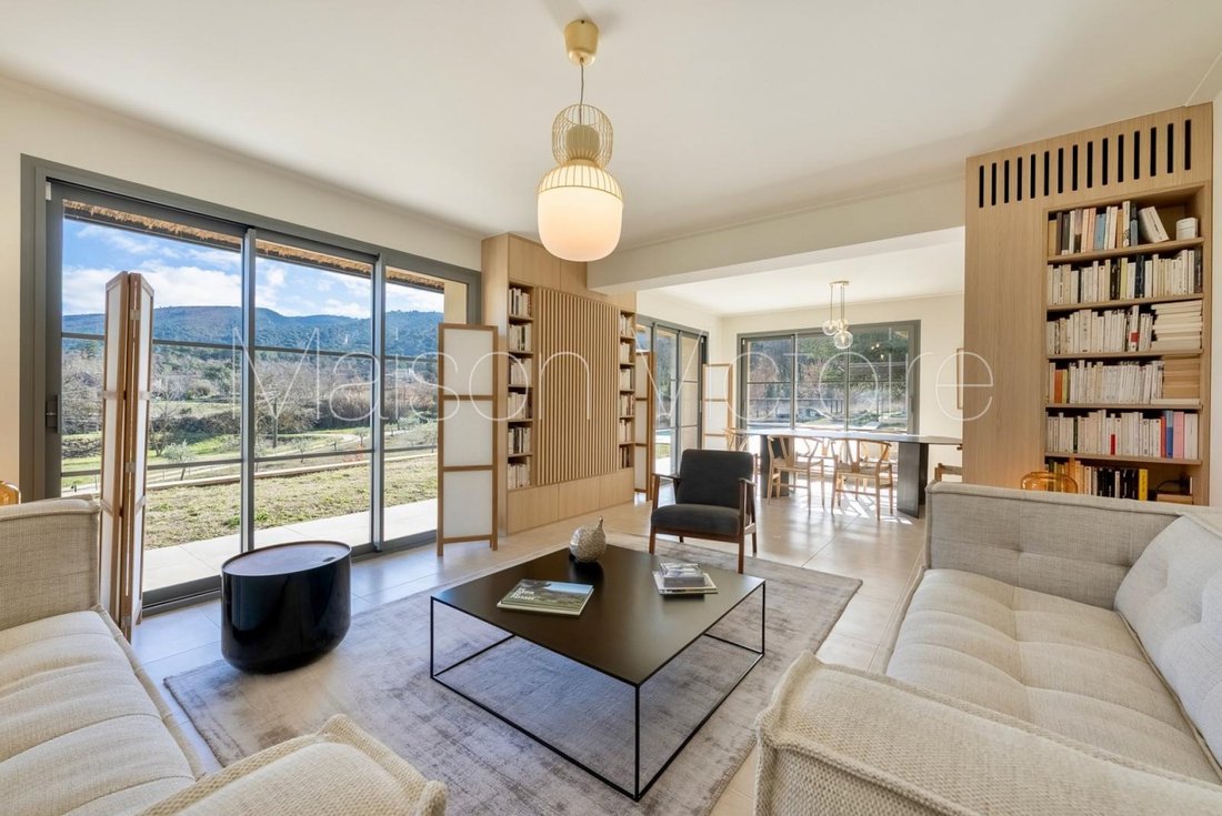 House in Ménerbes, Provence-Alpes-Côte d'Azur, France 3 - 17303216