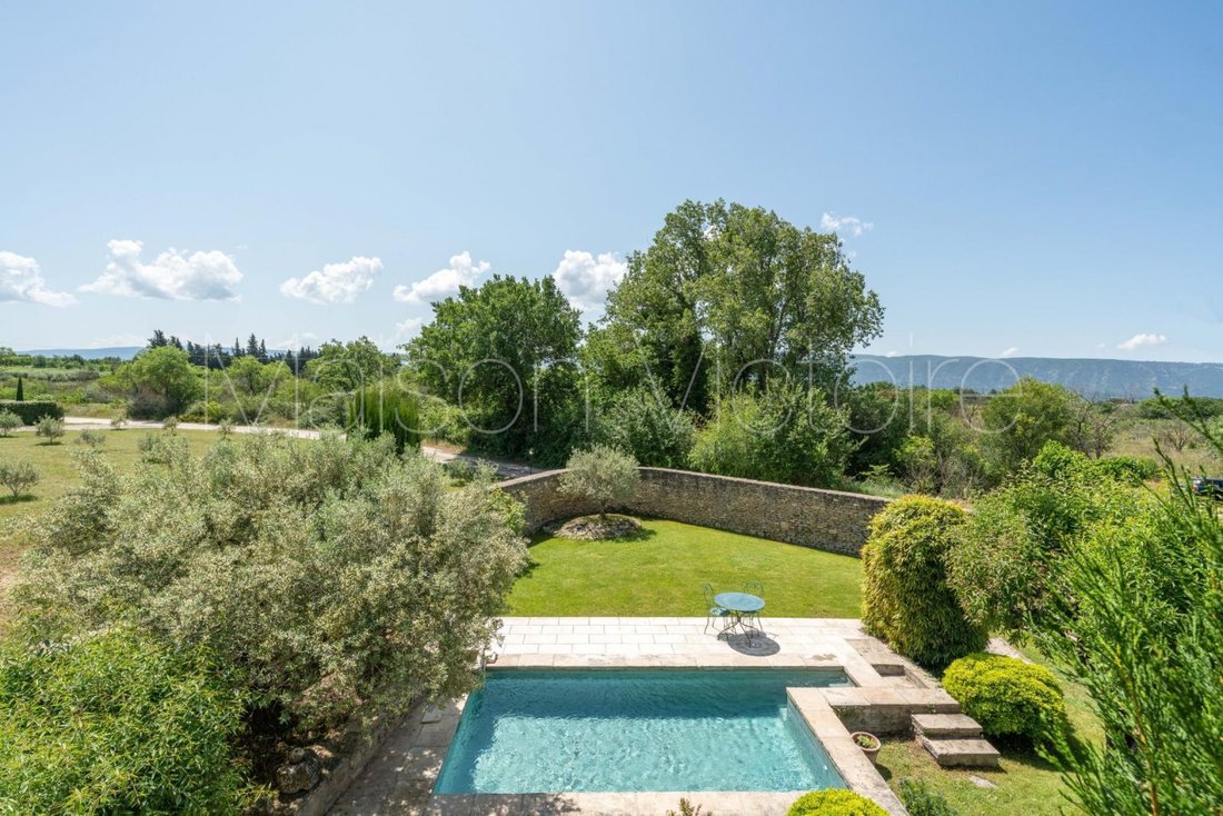 House in Gordes, Provence-Alpes-Côte d'Azur, France 3 - 17303265