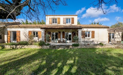 House in Cabrières-d'Avignon, Provence-Alpes-Côte d'Azur, France 1