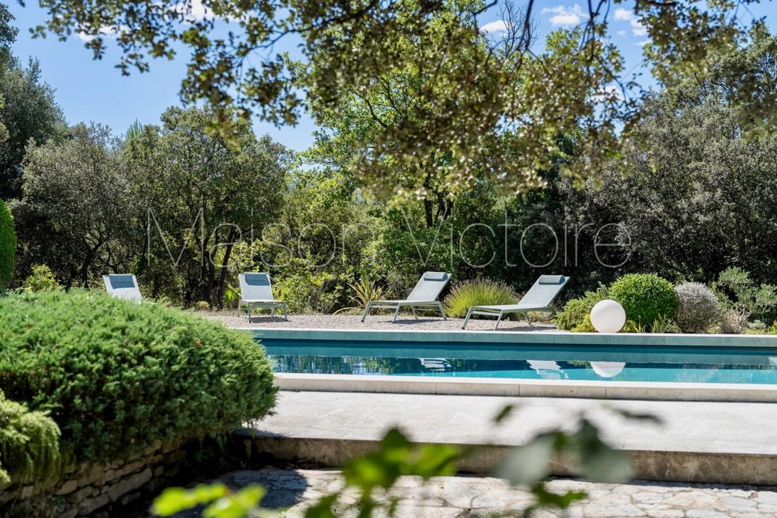 House in Goult, Provence-Alpes-Côte d'Azur, France 3 - 17303040