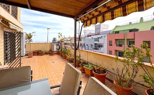 Apartment in Centro-Ifara, Santa Cruz De Tenerife, Spain 1