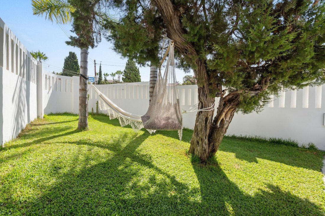 Villa in Elviria-Cabopino, Marbella, Spain 5 - 17304096