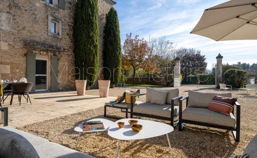 House in Nevons-route d'Apt, L'Isle-sur-la-Sorgue, France 1