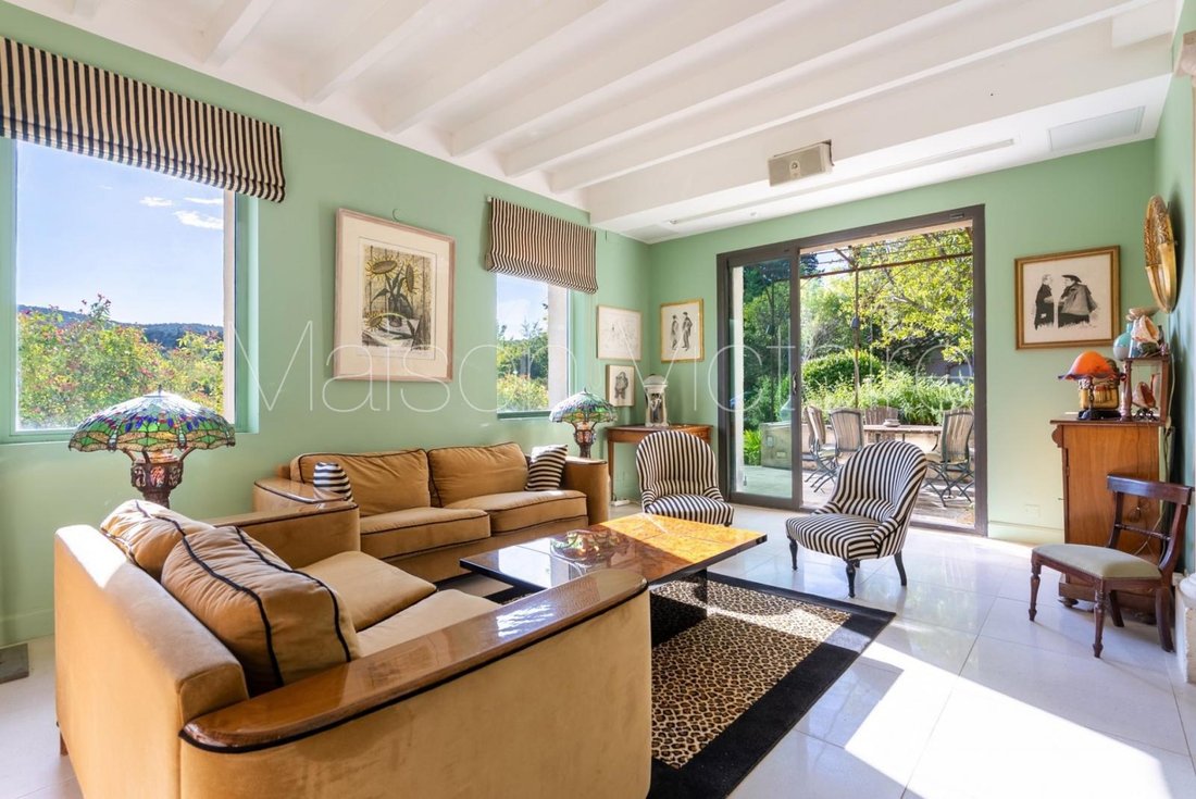 House in Lagnes, Provence-Alpes-Côte d'Azur, France 3 - 17303004
