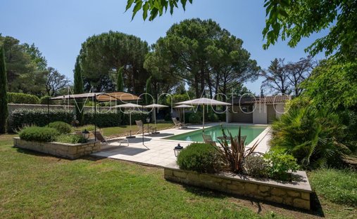 Maison à Loriol-du-Comtat, Provence-Alpes-Côte d'Azur, France 1