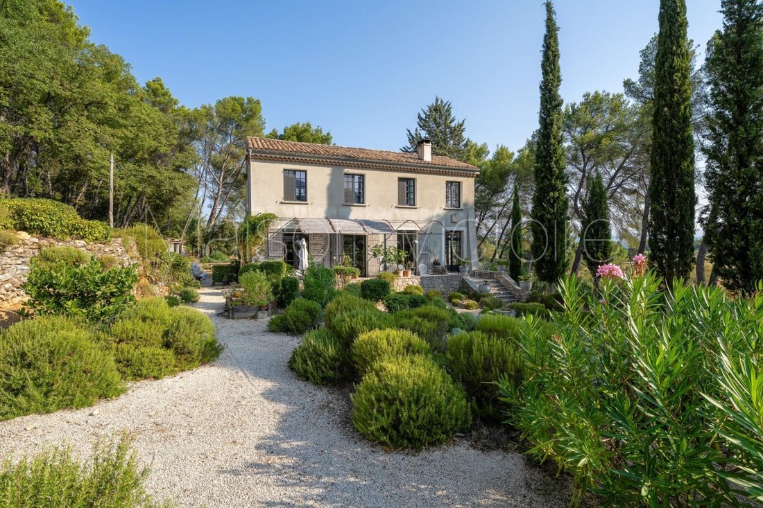 House in Oppède, Provence-Alpes-Côte d'Azur, France 2 - 17302989