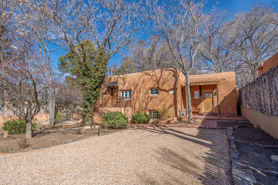 House in Santa Fe, New Mexico, United States 1 - 17303640
