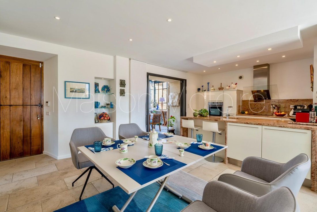 House in Goult, Provence-Alpes-Côte d'Azur, France 3 - 17303246