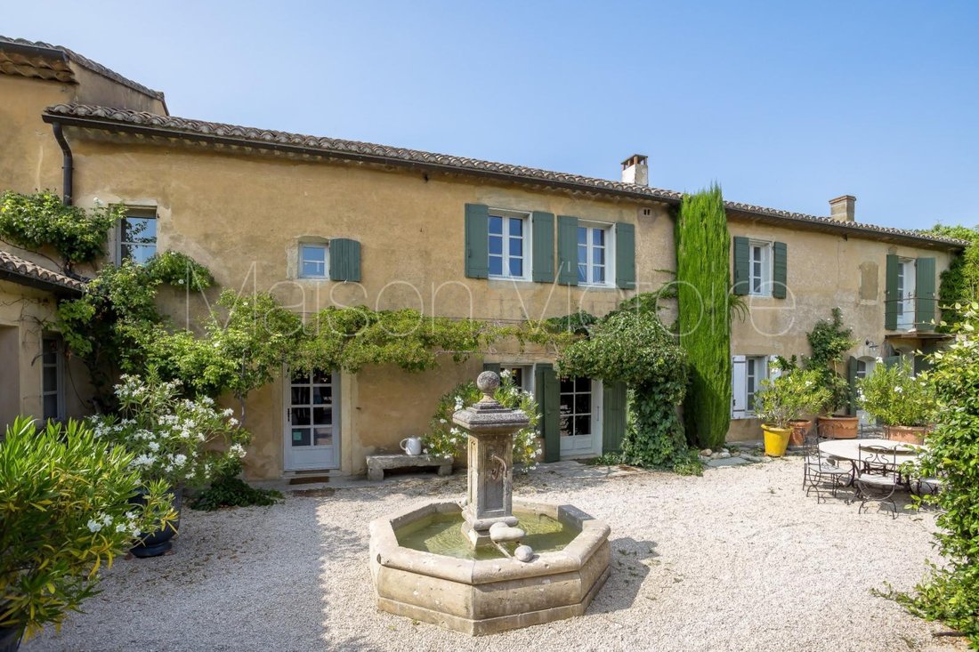House in Cabrières-d'Avignon, Provence-Alpes-Côte d'Azur, France 4 - 17303264