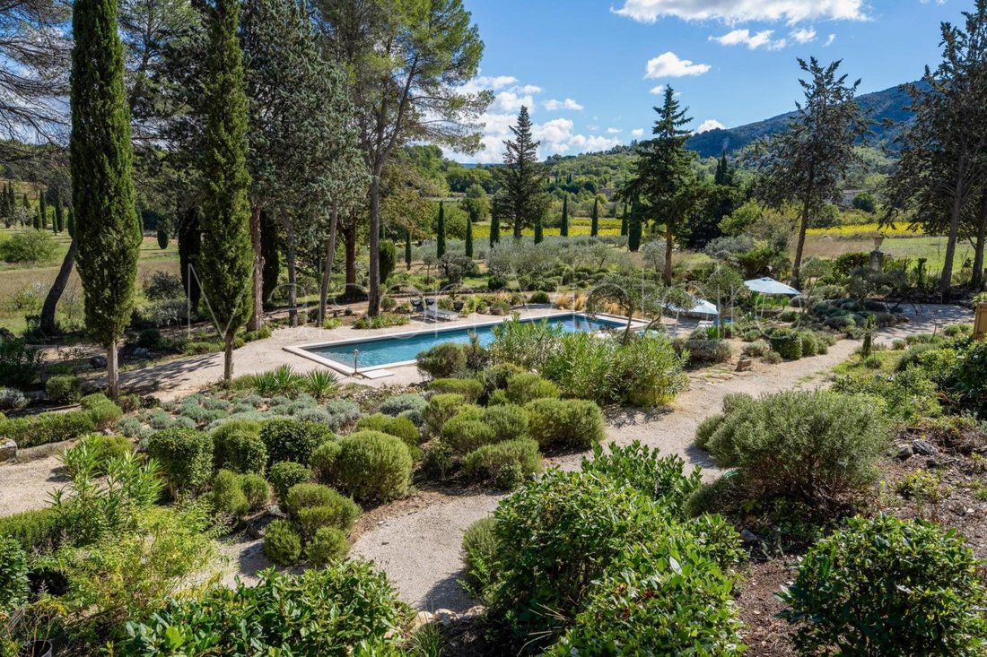 House in Oppède, Provence-Alpes-Côte d'Azur, France 1 - 17302989