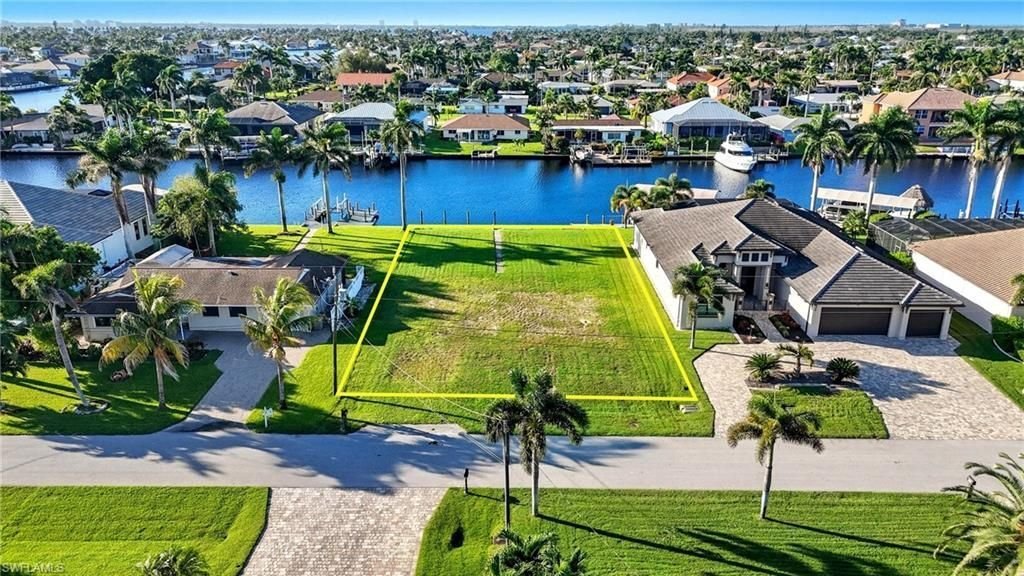 Land in Cape Coral, Florida, United States 3 - 17306750