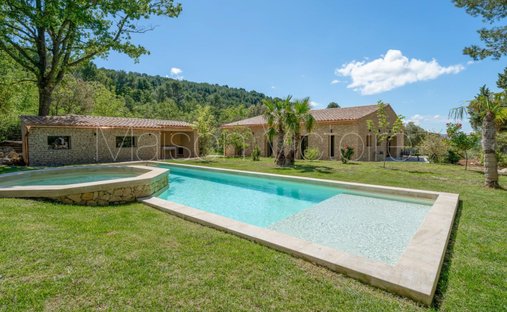 House in Saumane-de-Vaucluse, Provence-Alpes-Côte d'Azur, France 1