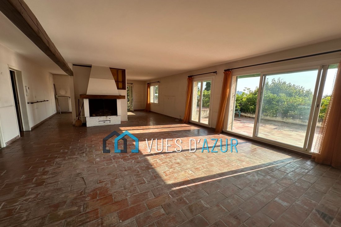 Villa in Grasse, Provence-Alpes-Côte d'Azur, France 5 - 17144857