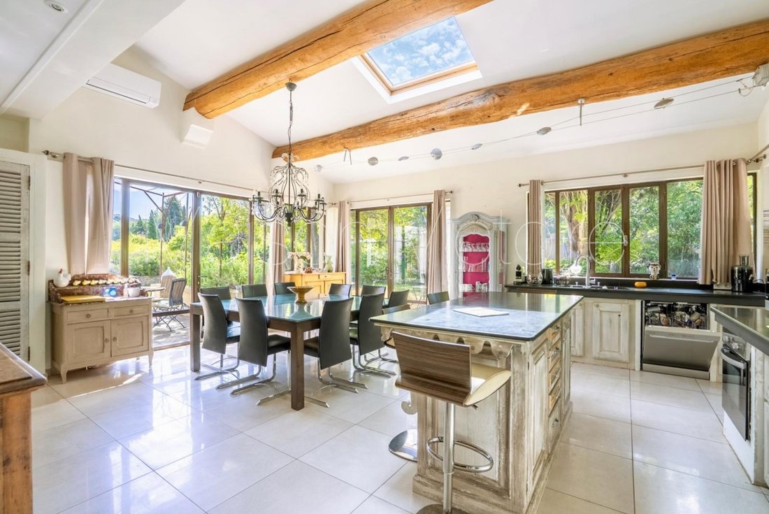 House in Lagnes, Provence-Alpes-Côte d'Azur, France 2 - 17303004