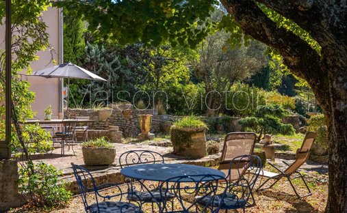 Maison à Venasque, Provence-Alpes-Côte d'Azur, France 1