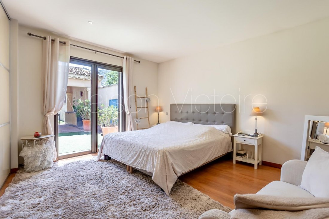 House in Maubec, Provence-Alpes-Côte d'Azur, France 2 - 17303262