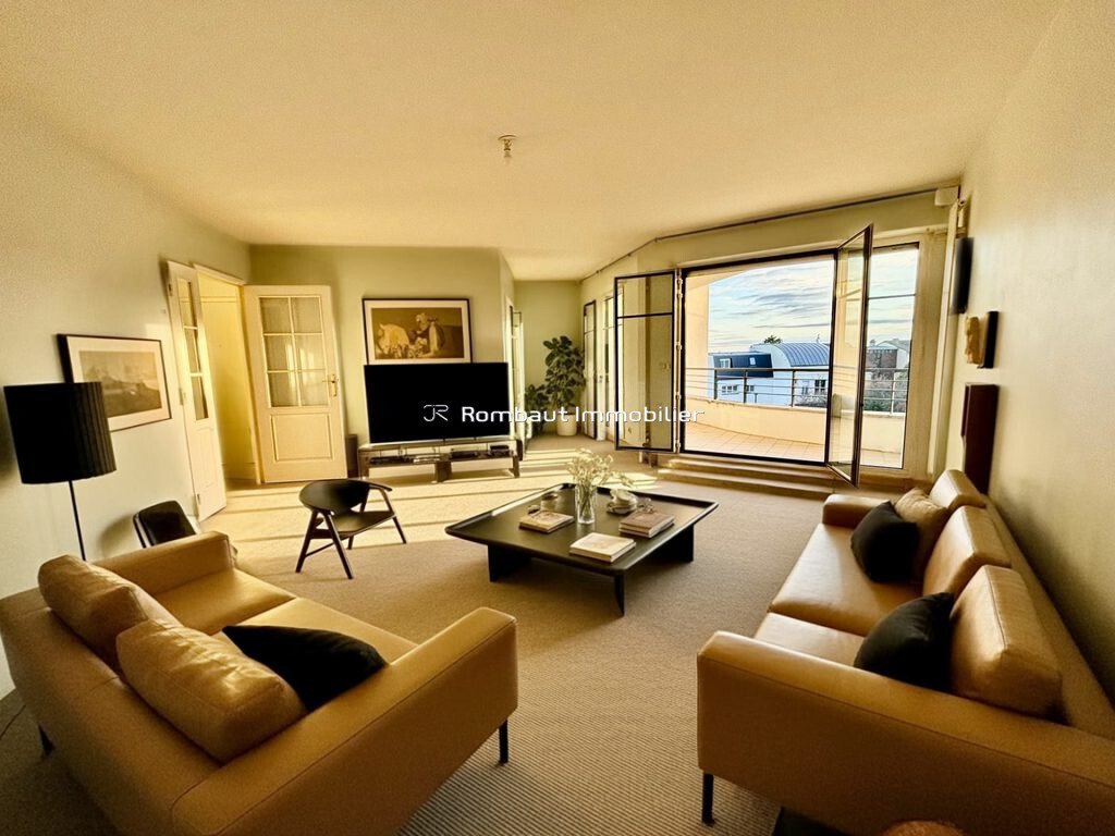Apartment in Plateau Nord, Suresnes, France 2 - 17306989