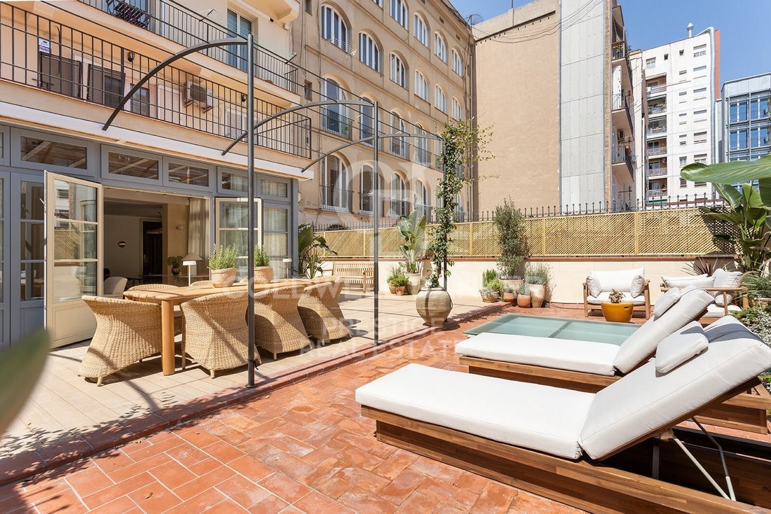 Apartment in Eixample, Barcelona, Spain 2 - 17302791