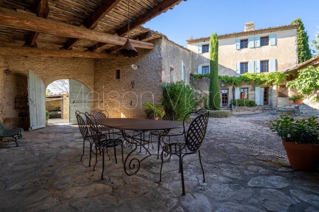 House in Gordes, Provence-Alpes-Côte d'Azur, France 4 - 17303042