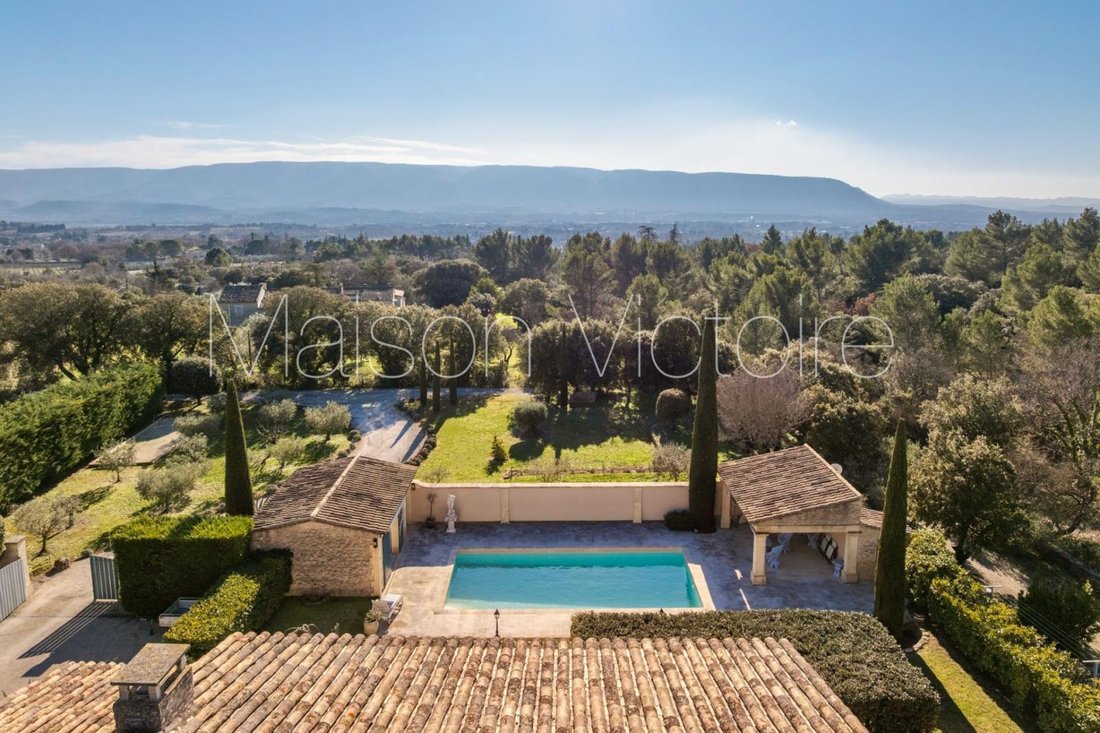 House in Cabrières-d'Avignon, Provence-Alpes-Côte d'Azur, France 2 - 17303006