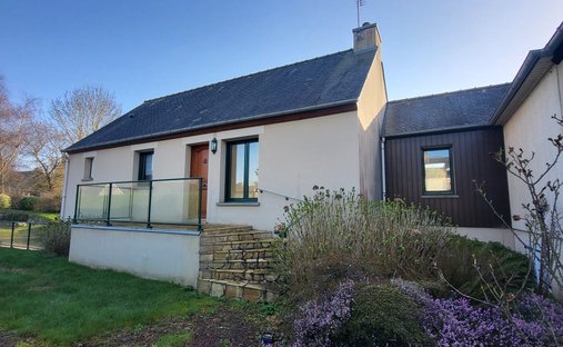 House in Le Minihic-sur-Rance, Brittany, France 1