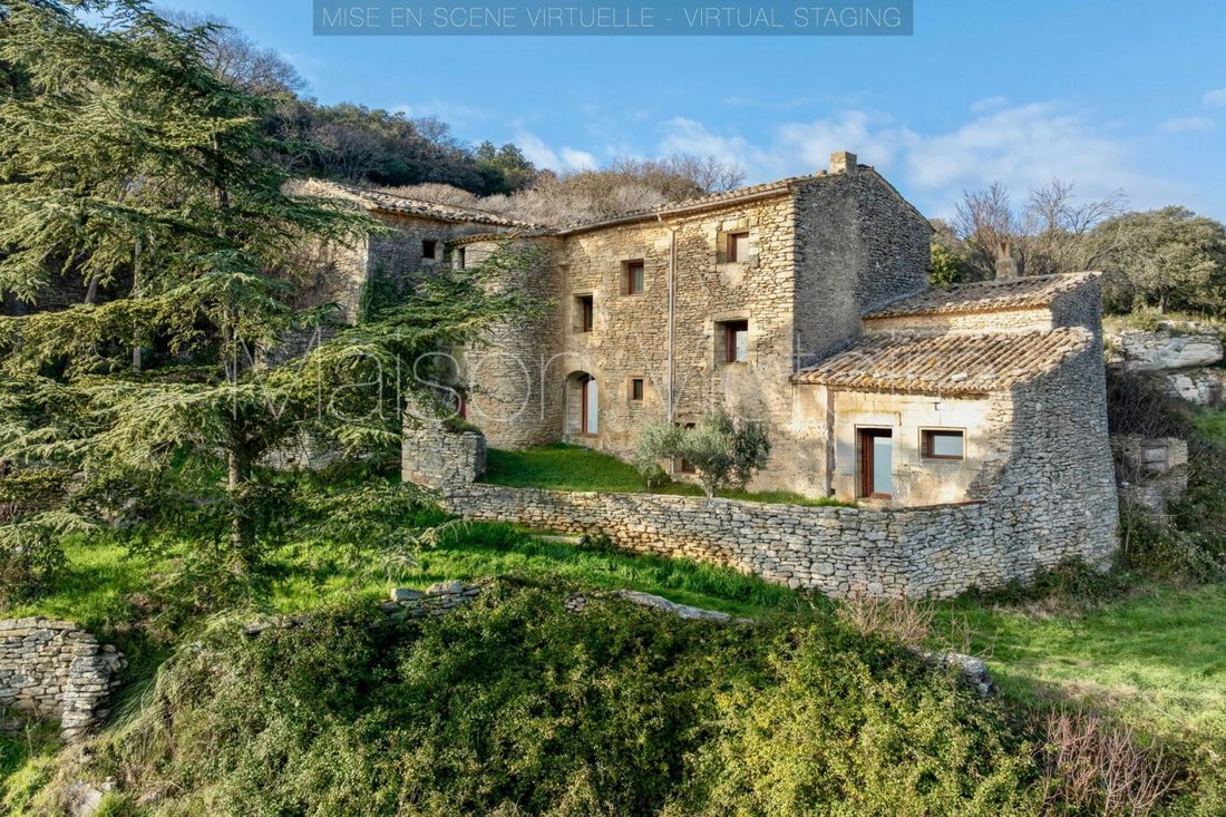 House in Gordes, Provence-Alpes-Côte d'Azur, France 3 - 17303063