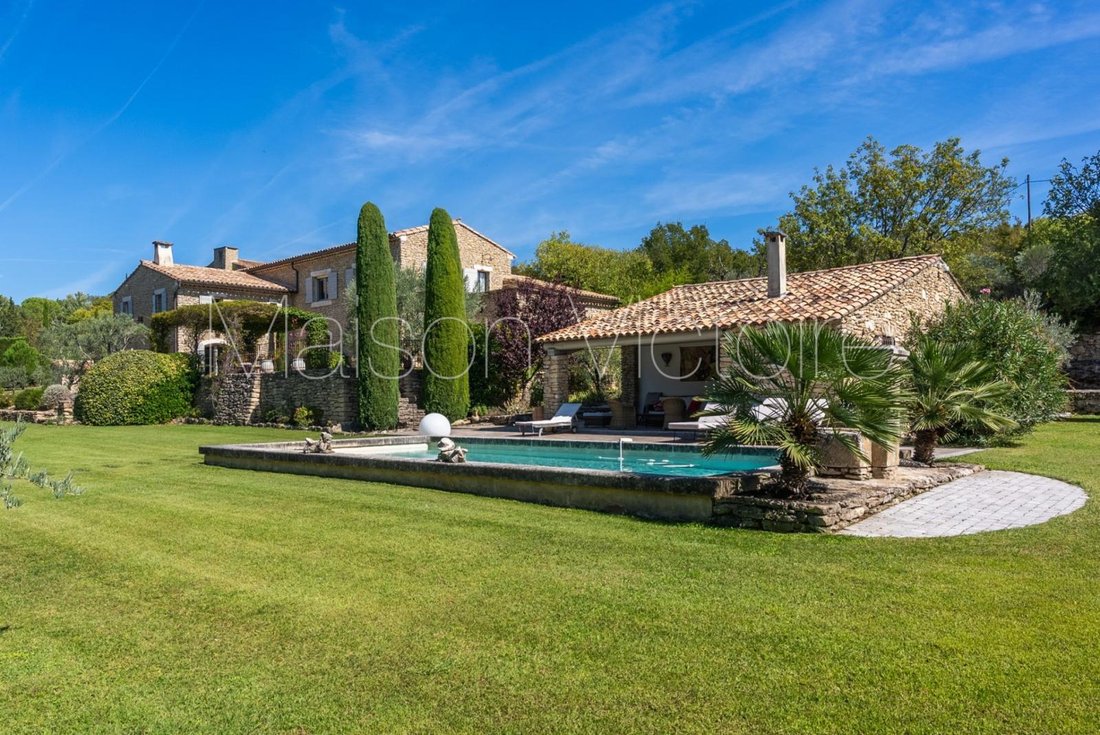 House in Gordes, Provence-Alpes-Côte d'Azur, France 2 - 17303109