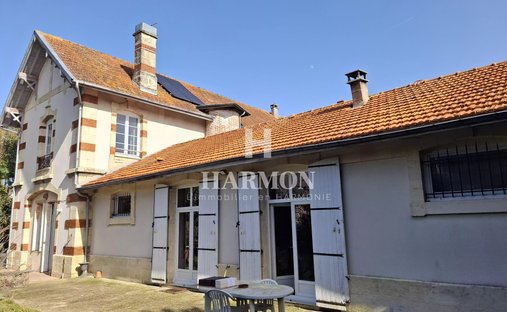 House in Gravières-Gravette-Beaulieu-Lagrue-Plaisance, Cenon, France 1