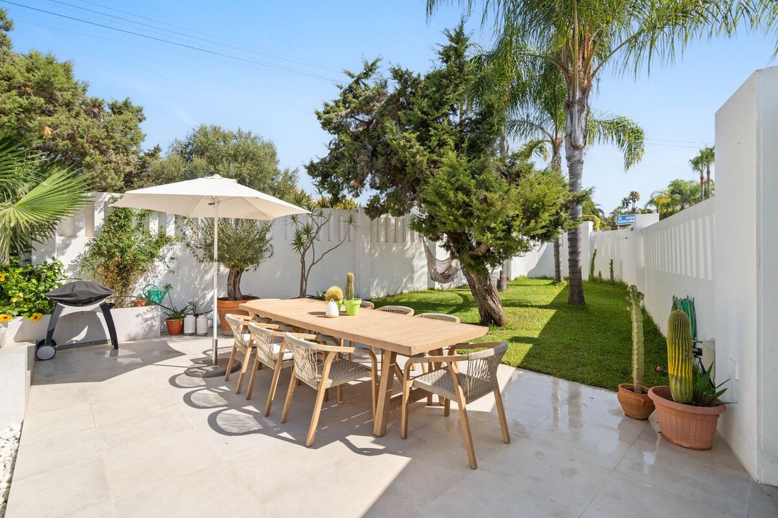 Villa in Elviria-Cabopino, Marbella, Spain 4 - 17304096
