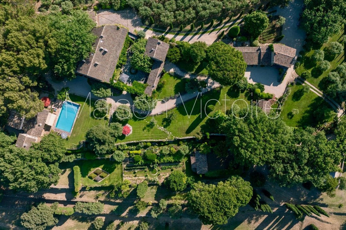 House in Oppède, Provence-Alpes-Côte d'Azur, France 2 - 17303286