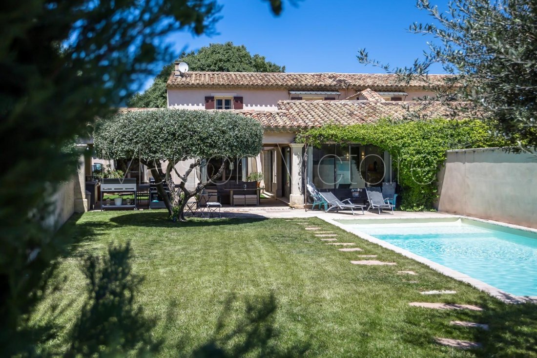 House in Maubec, Provence-Alpes-Côte d'Azur, France 1 - 17303262