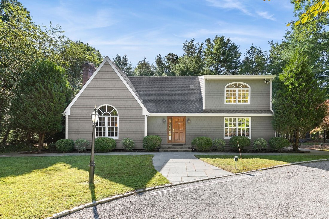 East Hampton, New York, United States 1 - 17305681