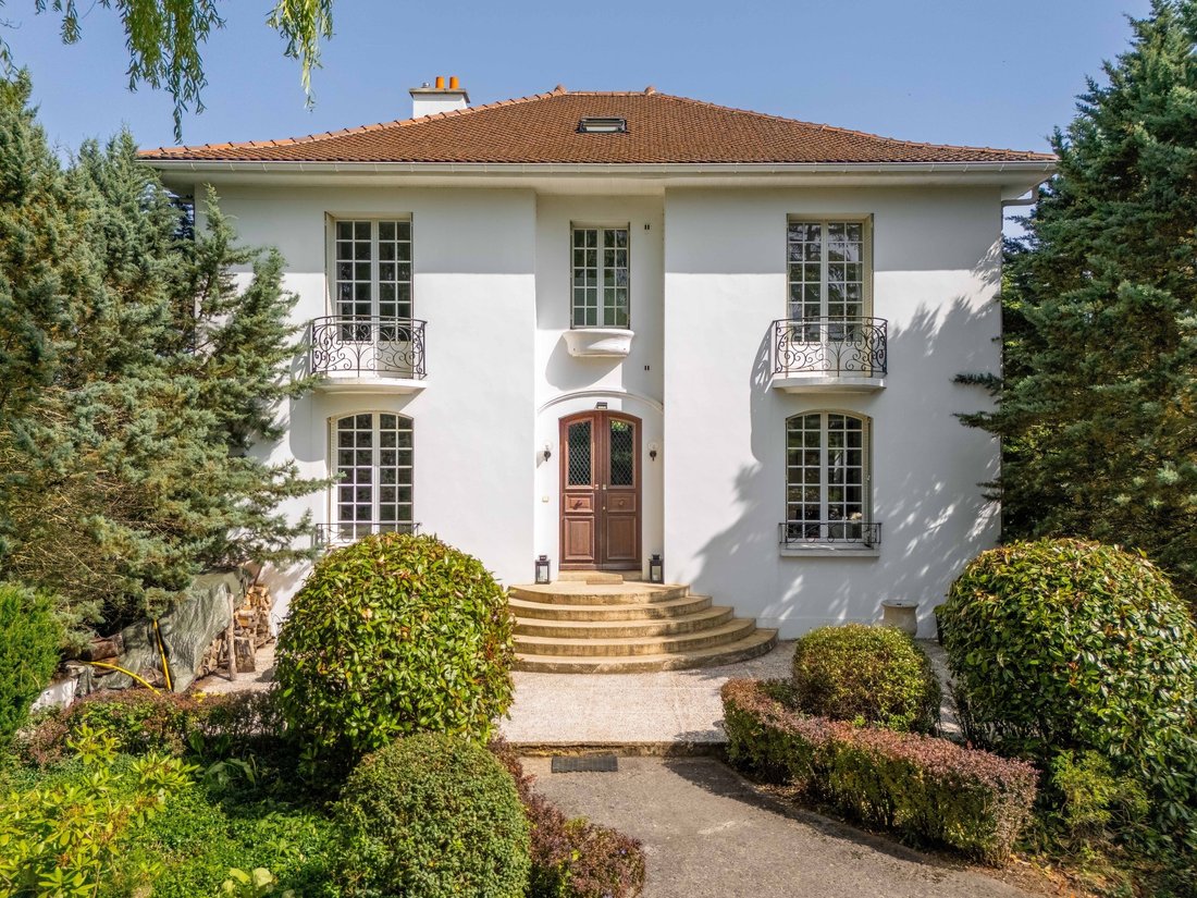 House in Divonne-les-Bains, Auvergne-Rhône-Alpes, France 1 - 17306316