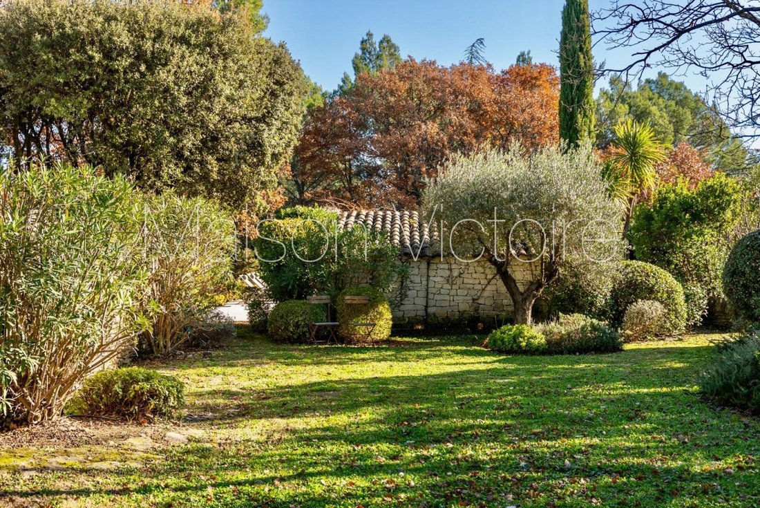 House in Cabrières-d'Avignon, Provence-Alpes-Côte d'Azur, France 3 - 17303158