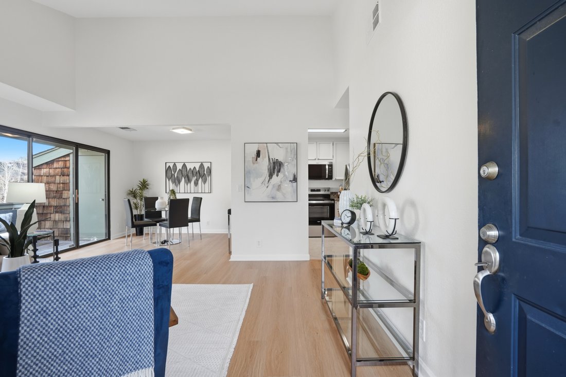 Condo in San Jose, California, United States 5 - 17306855